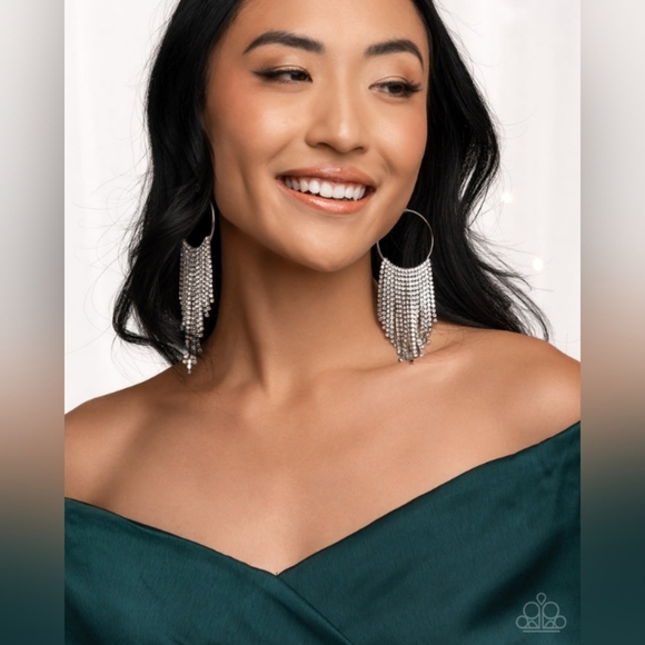 Streamlined Shimmer Silver Earrings - Picture 4 of 4